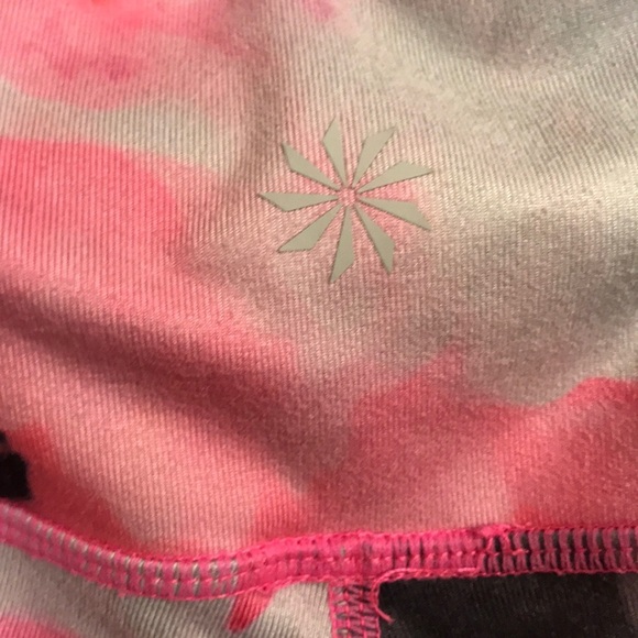 - Athleta floral crop leggings - Picture 5 of 6